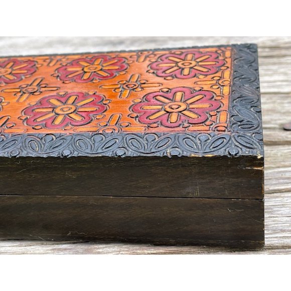 Vintage 1980s Carved Wood Medallions Trinket jewelry box Boho - Picture 9 of 12